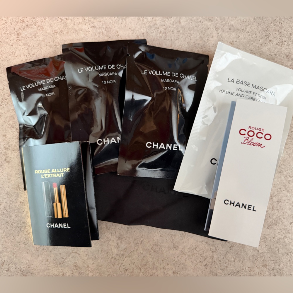 CHANEL Makeup Sample Bundle